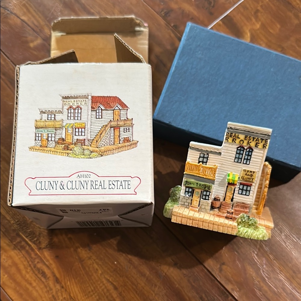 1996 Liberty Falls Americana Collection - Cluny & Cluny Real Estate Bldg AH102